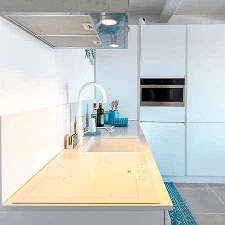 237 Seafront With Access In - By Coral *