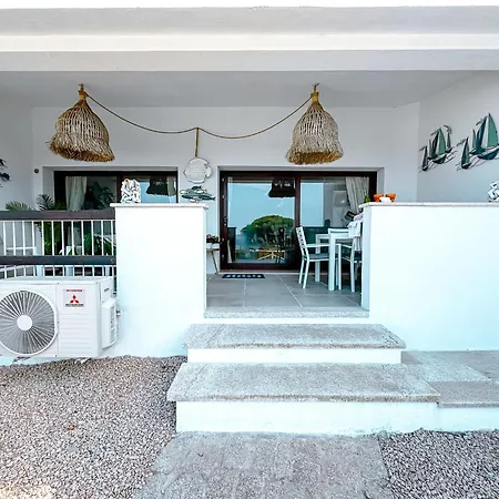 237 Seafront With Access In - By Coral アパート *